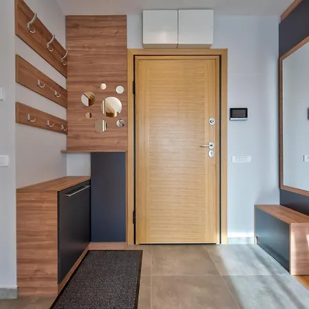 アパート Thalia Kalman